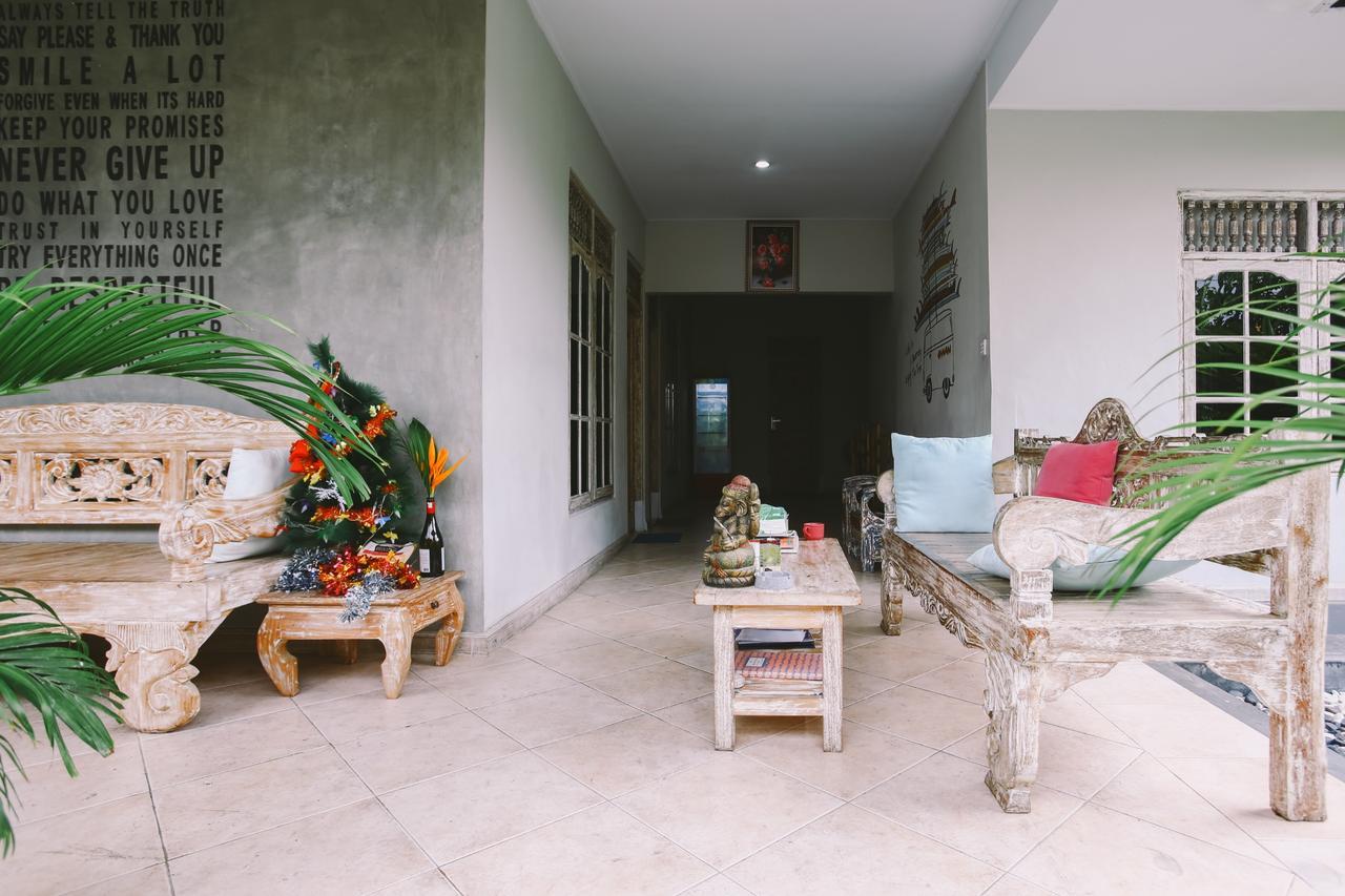 Swan House Canggu Hotel Bagian luar foto